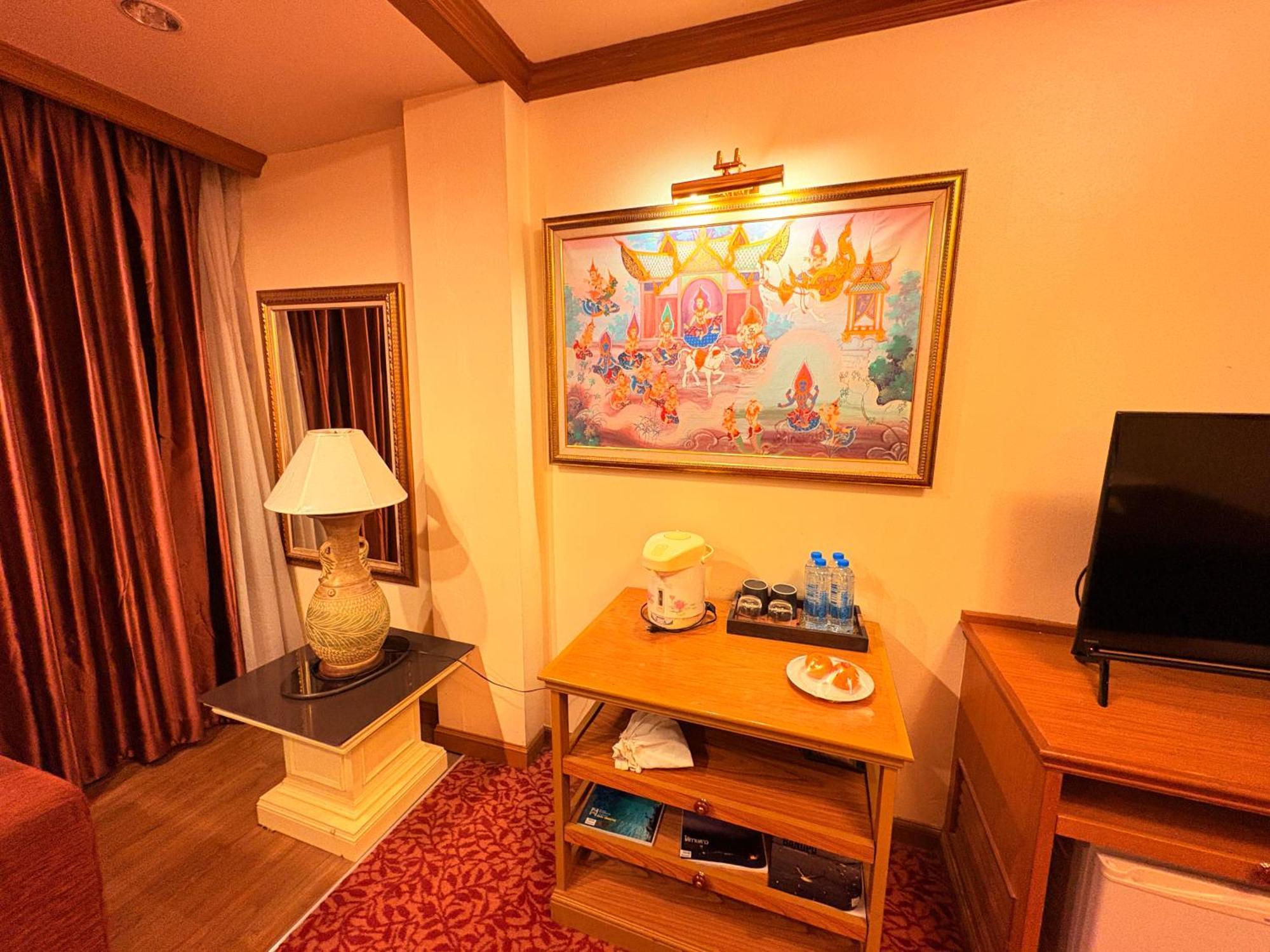 Taksilahotel Maha Sarakham Extérieur photo