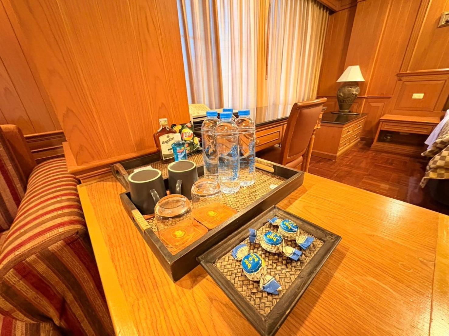 Taksilahotel Maha Sarakham Extérieur photo